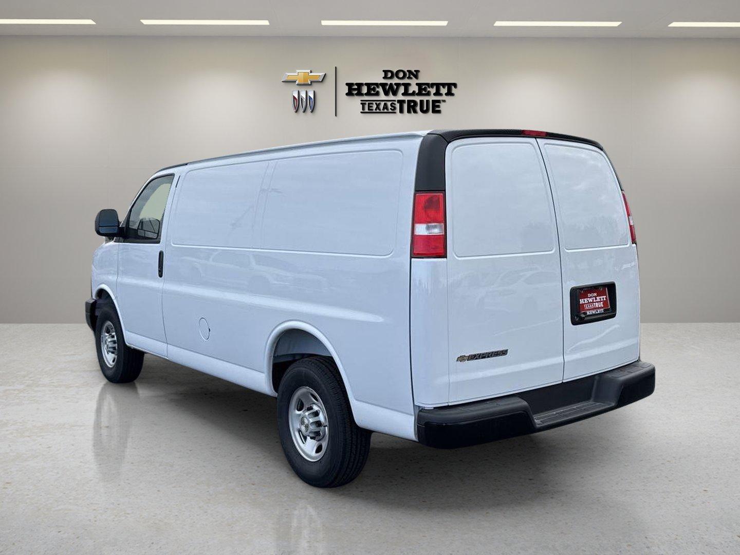 2025 Chevrolet Express Cargo 2500 Vehicle Photo in GEORGETOWN, TX 78626-7508