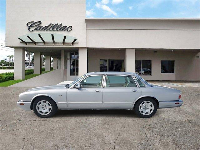 Used 2001 Jaguar XJ Series Vanden Plas with VIN SAJDA24C61LF26281 for sale in Fort Lauderdale, FL