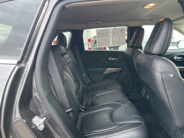 2017 Jeep Cherokee Vehicle Photo in MEDINA, OH 44256-9631