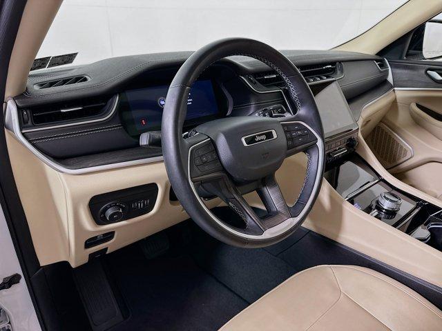 2022 Jeep Grand Cherokee L Vehicle Photo in Doylsetown, PA 18901