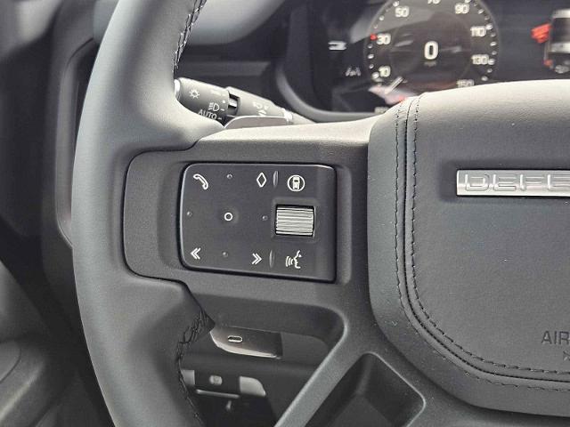 2025 Defender Vehicle Photo in AUSTIN, TX 78717