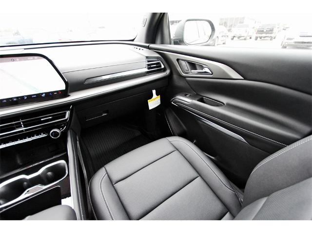 2025 Chevrolet Traverse Vehicle Photo in ROSENBERG, TX 77471-5675