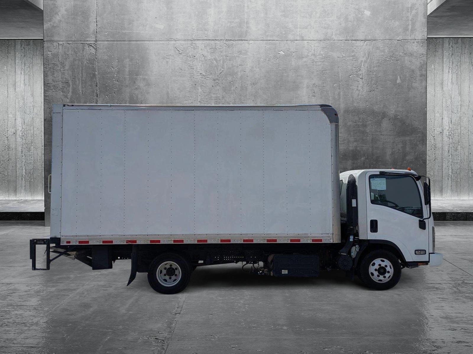2020 Chevrolet Low Cab Forward 4500 HD Vehicle Photo in GREENACRES, FL 33463-3207