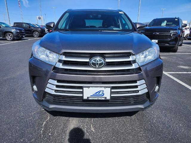 2017 Toyota Highlander Vehicle Photo in GREEN BAY, WI 54304-5303