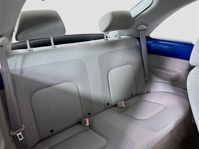 2002 Volkswagen New Beetle Vehicle Photo in Puyallup, WA 98371