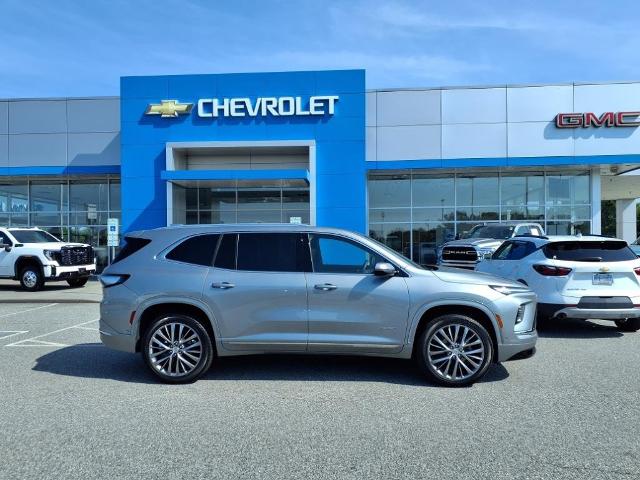 2025 Buick Enclave Vehicle Photo in EMPORIA, VA 23847-1235