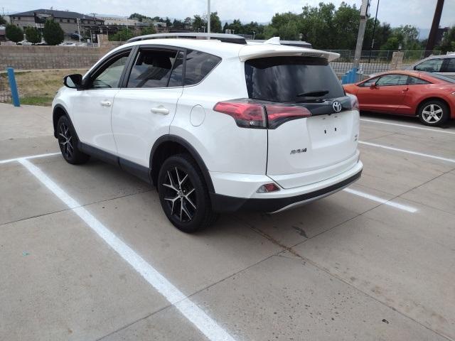 2018 Toyota RAV4 Vehicle Photo in ENGLEWOOD, CO 80113-6708