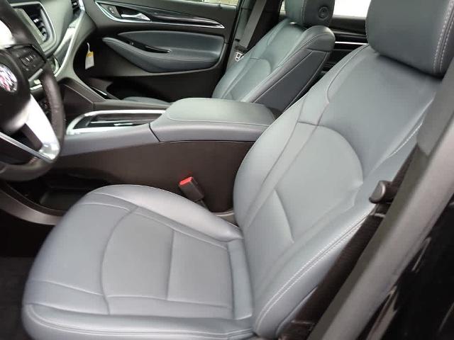 2024 Buick Enclave Vehicle Photo in ZELIENOPLE, PA 16063-2910