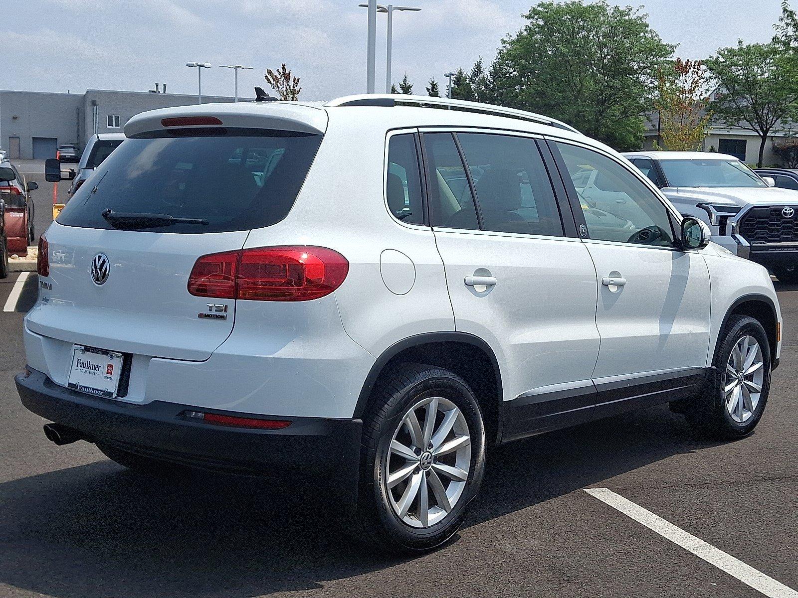 2017 Volkswagen Tiguan Vehicle Photo in Harrisburg, PA 17111