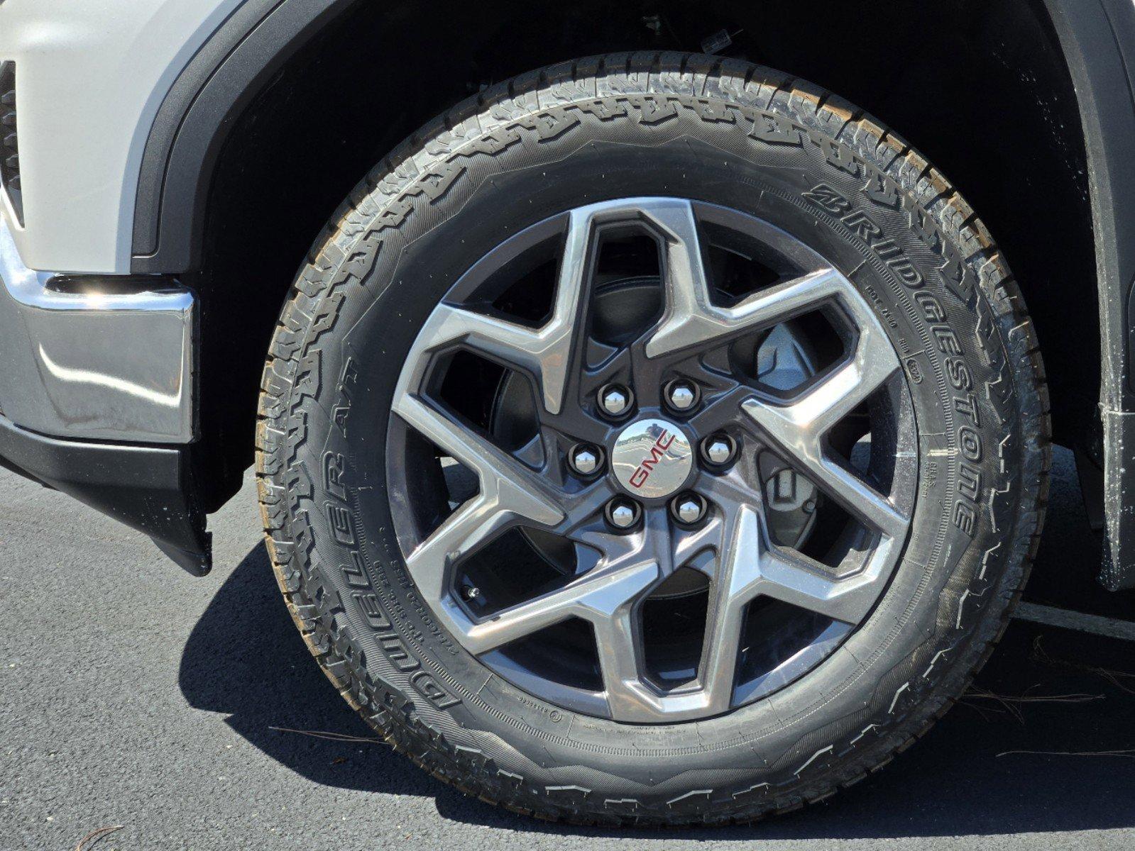 2025 GMC Sierra 1500 Vehicle Photo in DALLAS, TX 75209-3016