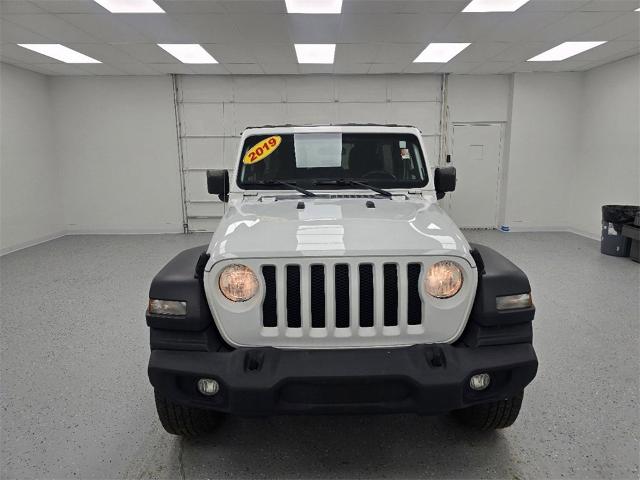 Used 2019 Jeep Wrangler Unlimited Sport with VIN 1C4HJXDG5KW604563 for sale in Millington, MI