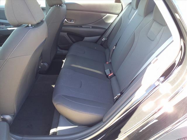 2025 Hyundai ELANTRA Vehicle Photo in Peoria, IL 61615