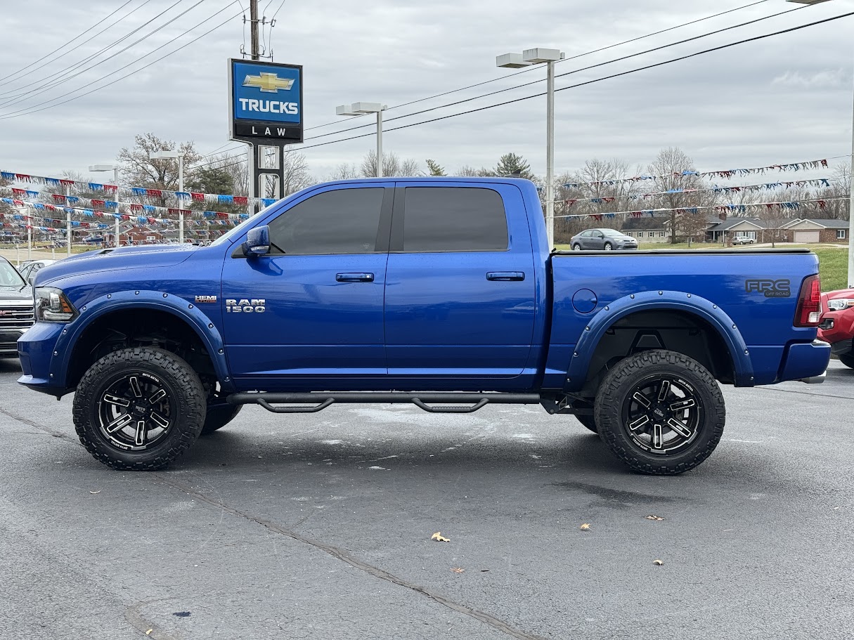 2018 Ram 1500 Vehicle Photo in BOONVILLE, IN 47601-9633