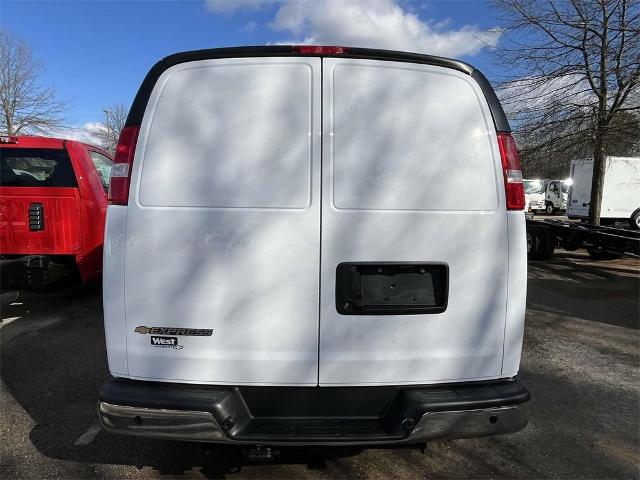 2025 Chevrolet Express Cargo 2500 Vehicle Photo in ALCOA, TN 37701-3235