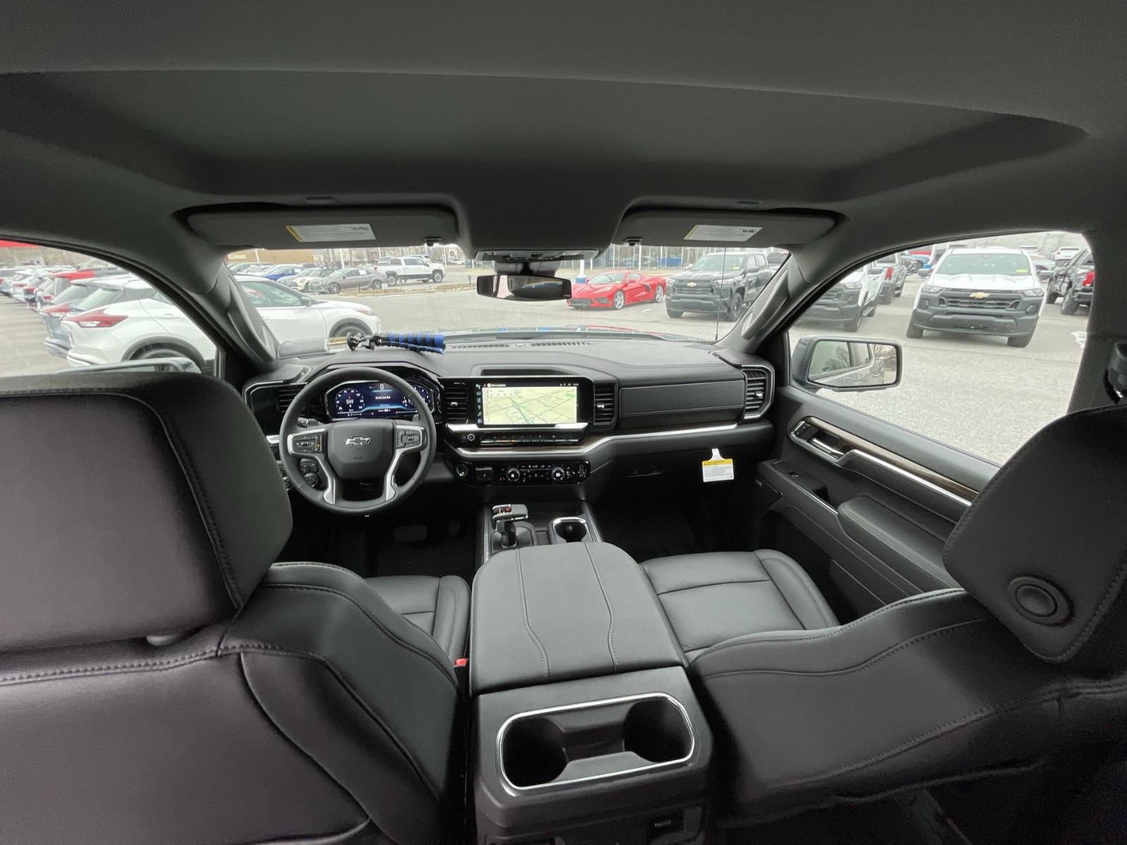 2025 Chevrolet Silverado 1500 Vehicle Photo in BENTONVILLE, AR 72712-4322