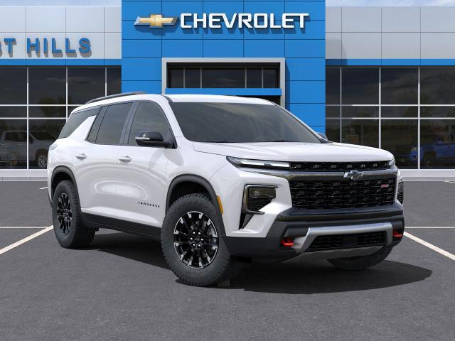 2025 Chevrolet Traverse Vehicle Photo in Roslyn, NY 11576