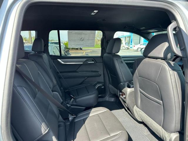 2025 GMC Acadia Vehicle Photo in COLUMBIA, MO 65203-3903