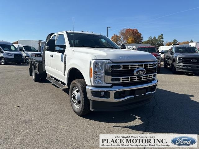 2023 Ford Super Duty F-350 DRW Vehicle Photo in Webster, MA 01570-1415