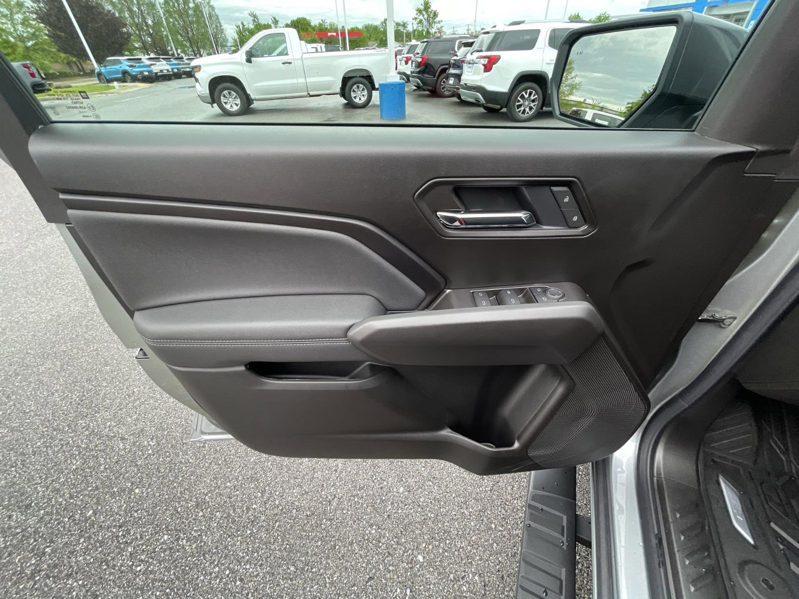 2025 Chevrolet Colorado Vehicle Photo in BENTONVILLE, AR 72712-4322