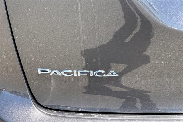 2023 Chrysler Pacifica Vehicle Photo in ELK GROVE, CA 95757-8703