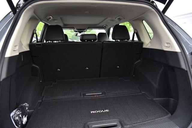 2025 Nissan Rogue Vehicle Photo in Ballwin, MO 63011