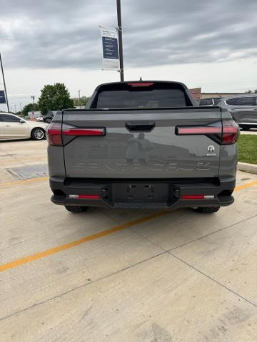 2024 Hyundai SANTA CRUZ Vehicle Photo in Peoria, IL 61615