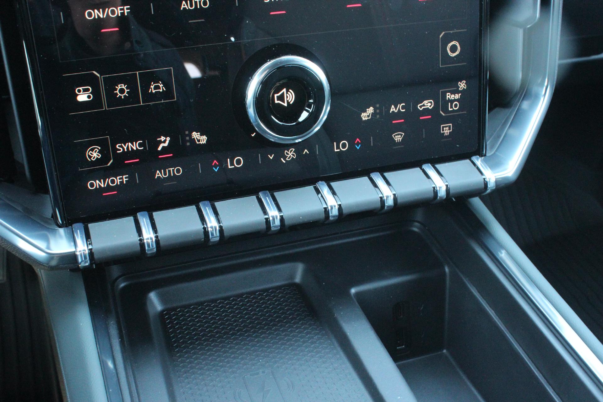 2025 GMC Acadia Vehicle Photo in AURORA, CO 80012-4011