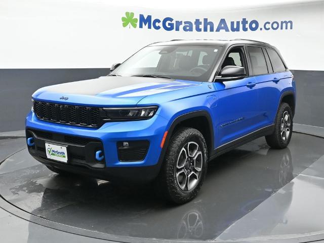 2023 Jeep Grand Cherokee 4xe Vehicle Photo in Cedar Rapids, IA 52402