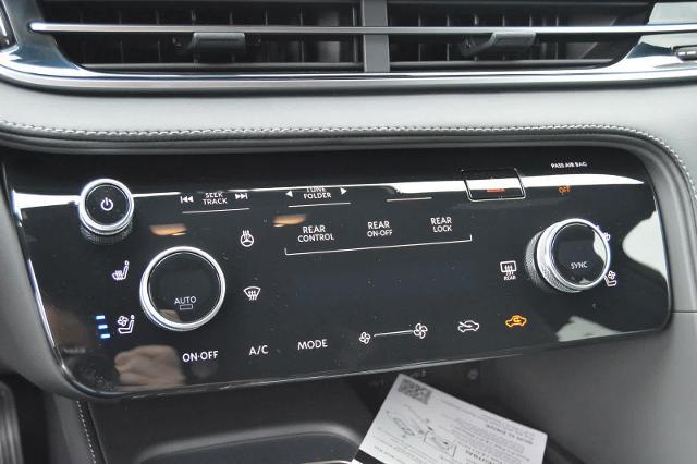 2025 INFINITI QX60 Vehicle Photo in Houston, TX 77090