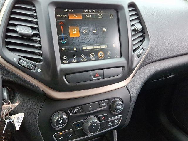 2016 Jeep Cherokee Vehicle Photo in DANBURY, CT 06810-5034