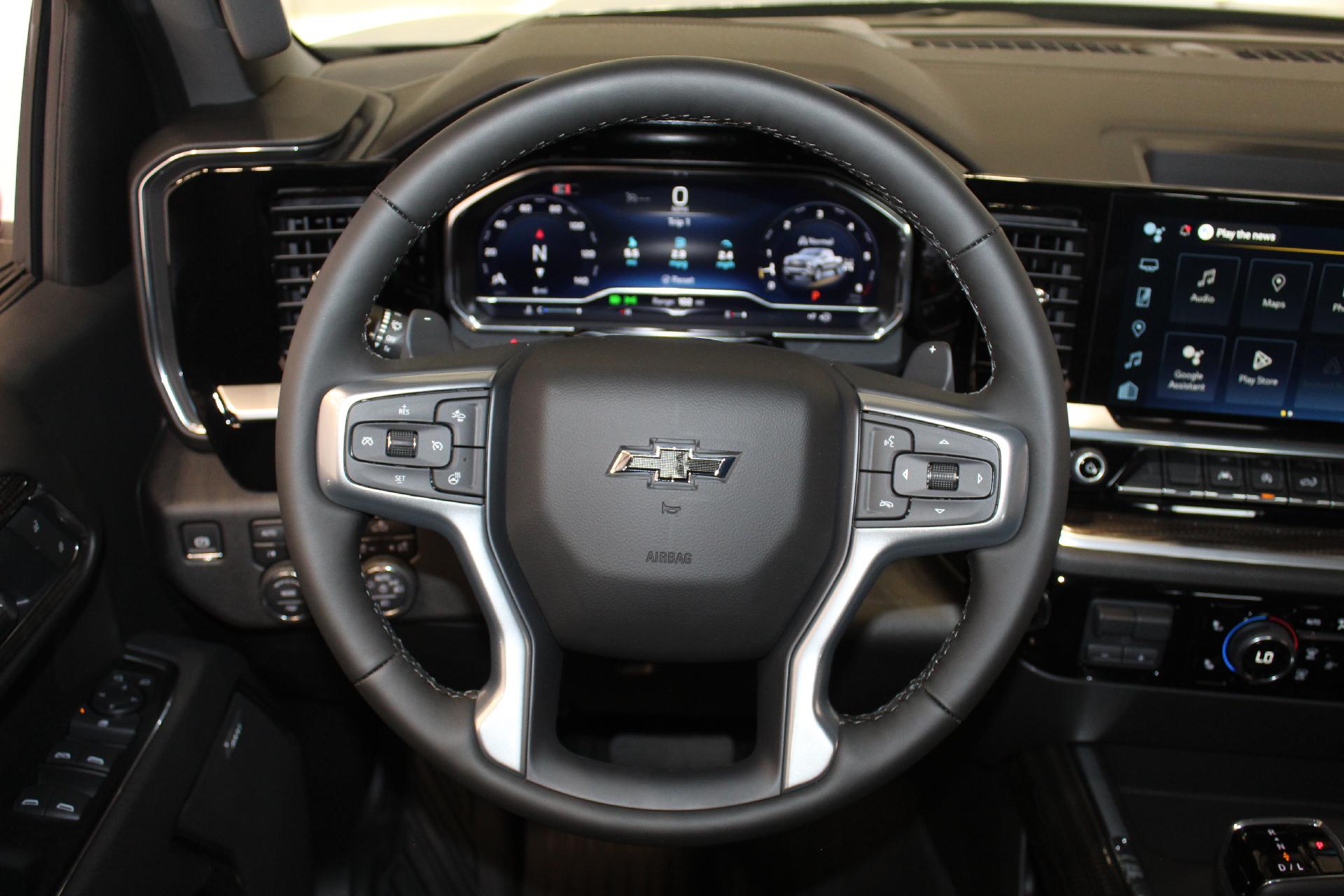 2025 Chevrolet Silverado 1500 Vehicle Photo in NORTHAMPTON, MA 01060-1120