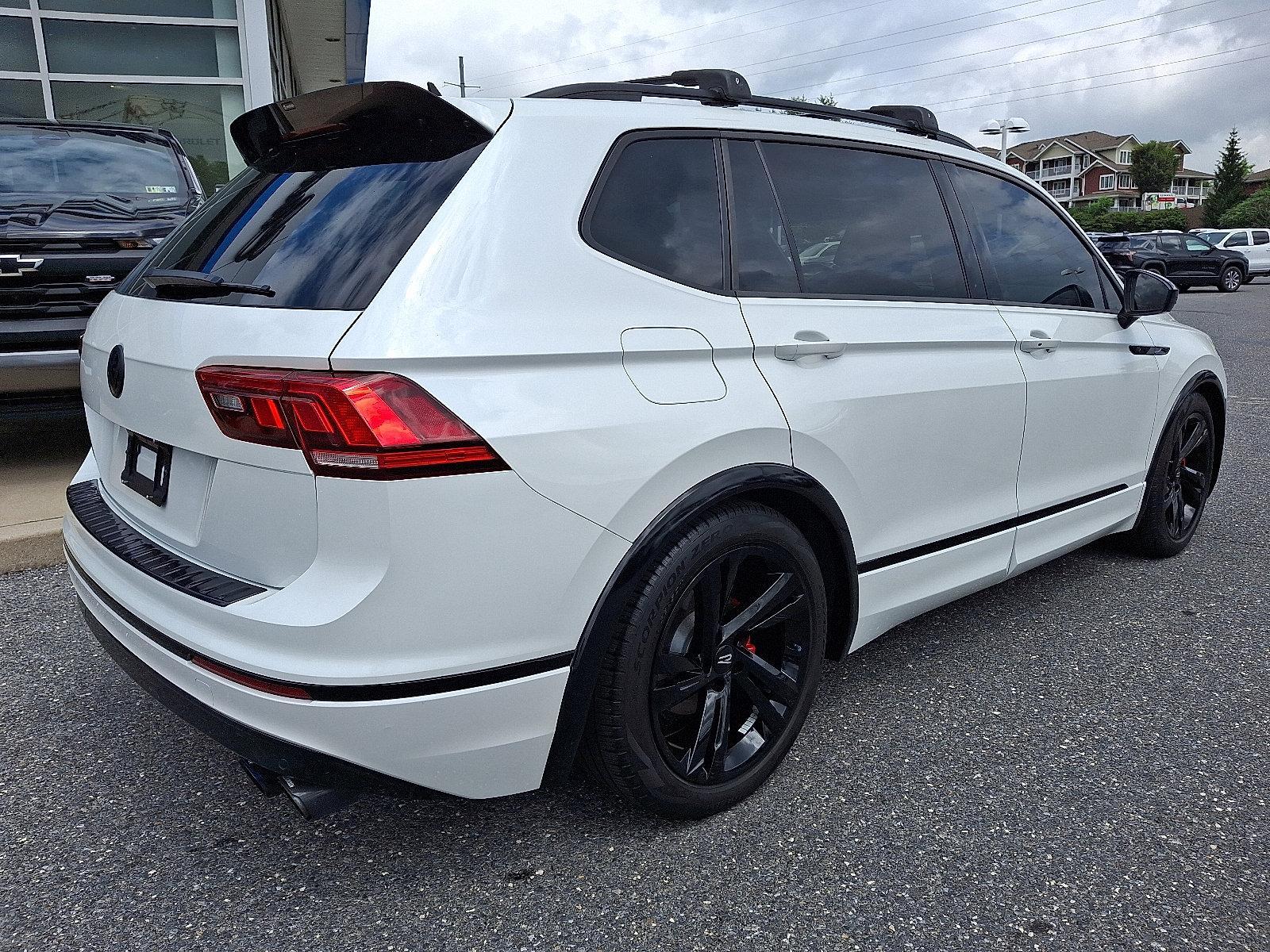 2024 Volkswagen Tiguan Vehicle Photo in BETHLEHEM, PA 18017-9401