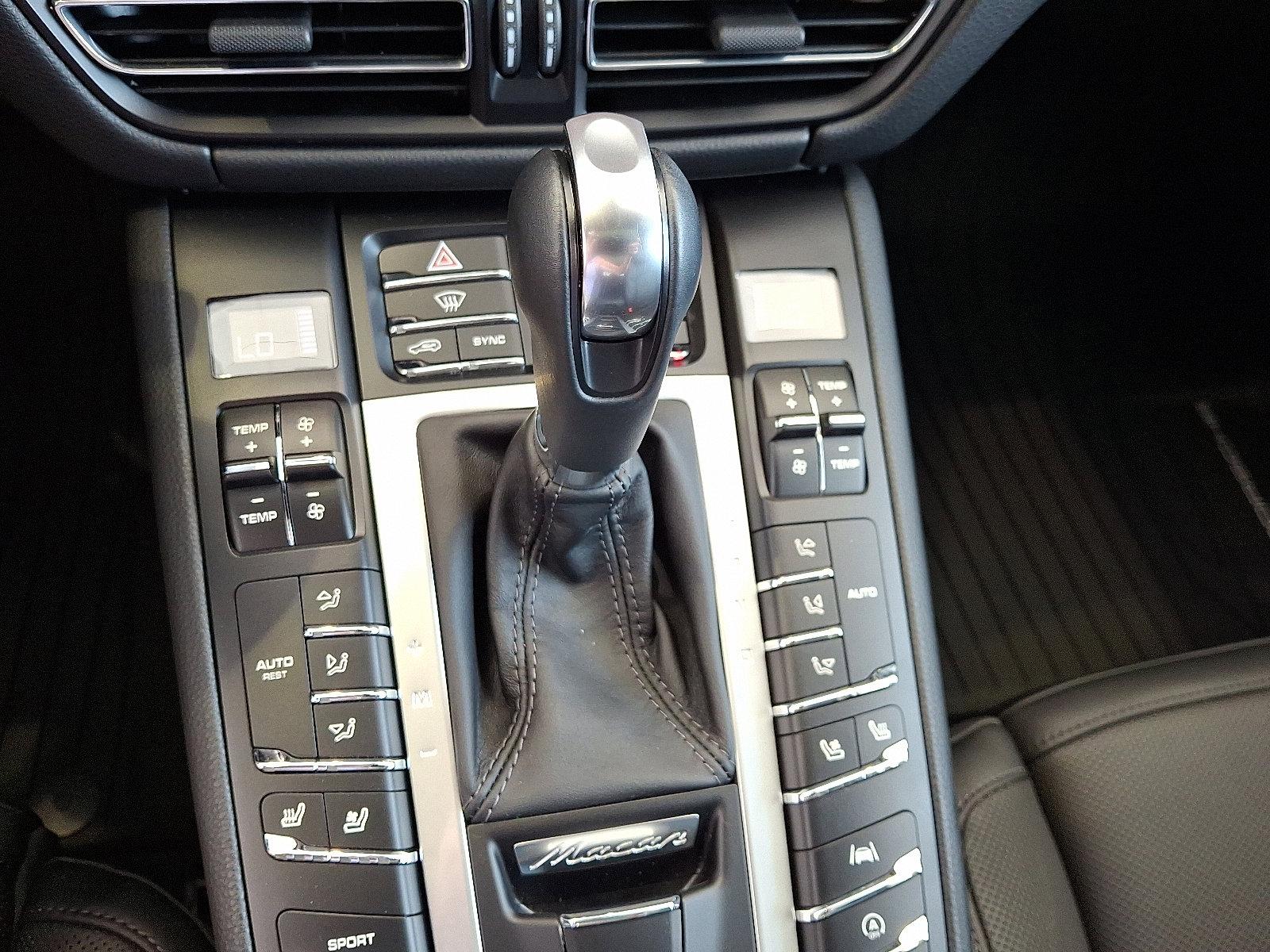 2020 Porsche Macan Vehicle Photo in Lancaster, PA 17601