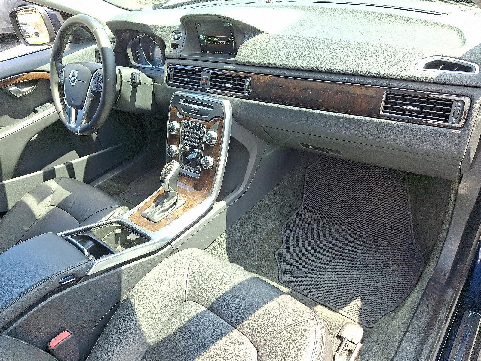 2016 Volvo XC70 Vehicle Photo in Harrisburg, PA 17111