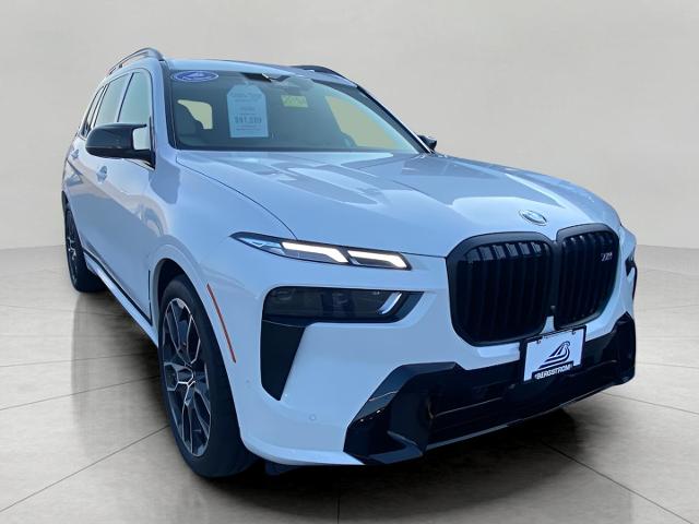 2024 BMW X7 Vehicle Photo in APPLETON, WI 54914-8833