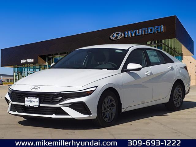 2024 Hyundai ELANTRA Vehicle Photo in Peoria, IL 61615