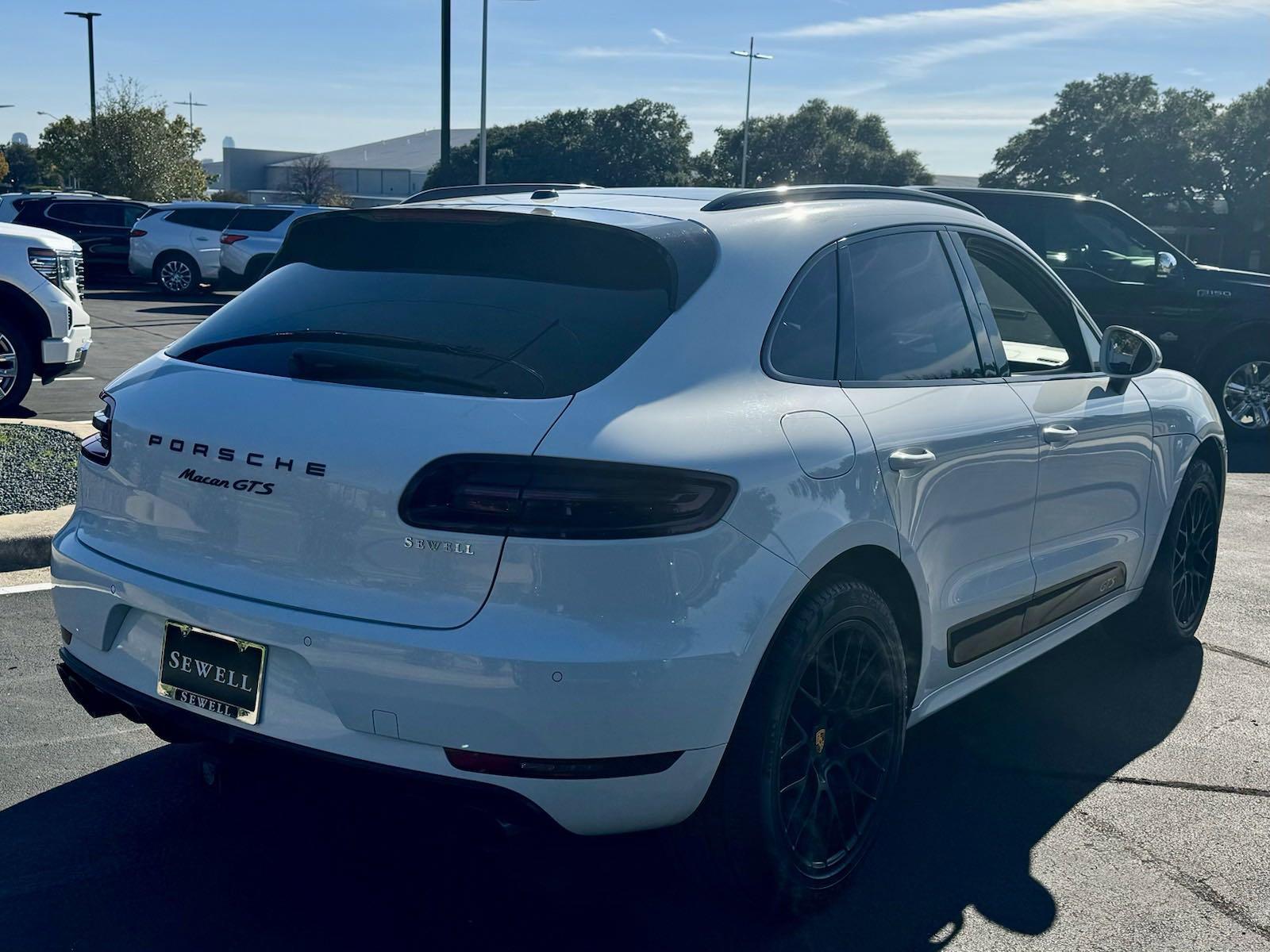 2017 Porsche Macan Vehicle Photo in DALLAS, TX 75209-3016