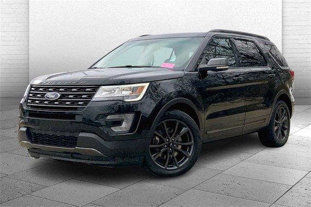 2017 Ford Explorer Vehicle Photo in KANSAS CITY, MO 64114-4502