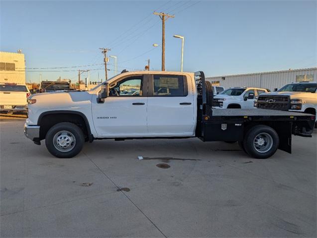 2025 Chevrolet Silverado 3500 HD CC Vehicle Photo in ENGLEWOOD, CO 80113-6708