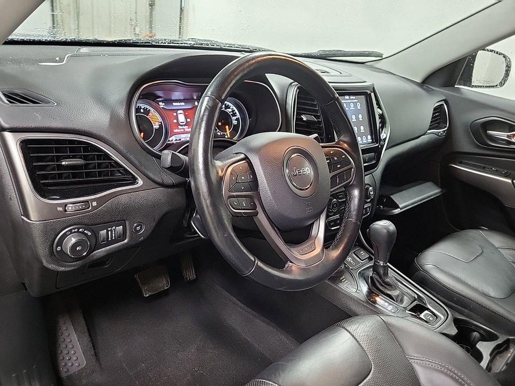 2020 Jeep Cherokee Vehicle Photo in Cedar Rapids, IA 52402