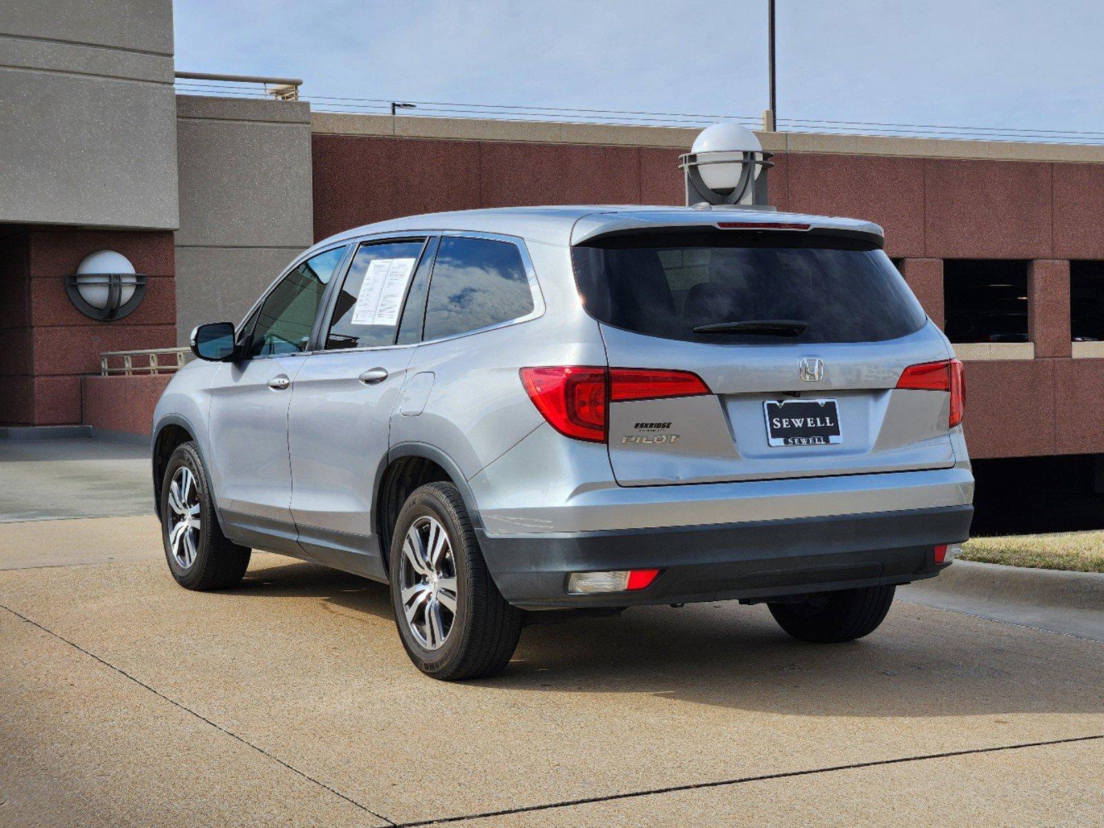 2017 Honda Pilot Vehicle Photo in PLANO, TX 75024