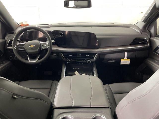 2025 Chevrolet Suburban Vehicle Photo in PHOENIX, AZ 85014-3381
