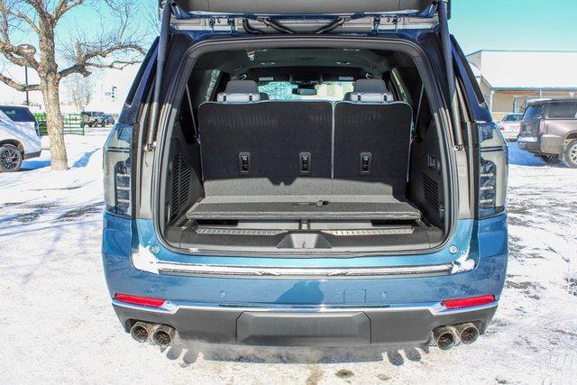 2025 Chevrolet Suburban Vehicle Photo in MILES CITY, MT 59301-5791