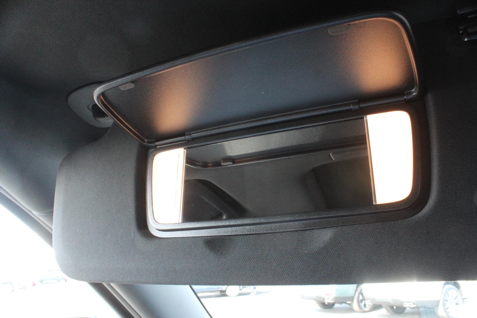 2025 GMC Yukon XL Vehicle Photo in AURORA, CO 80012-4011