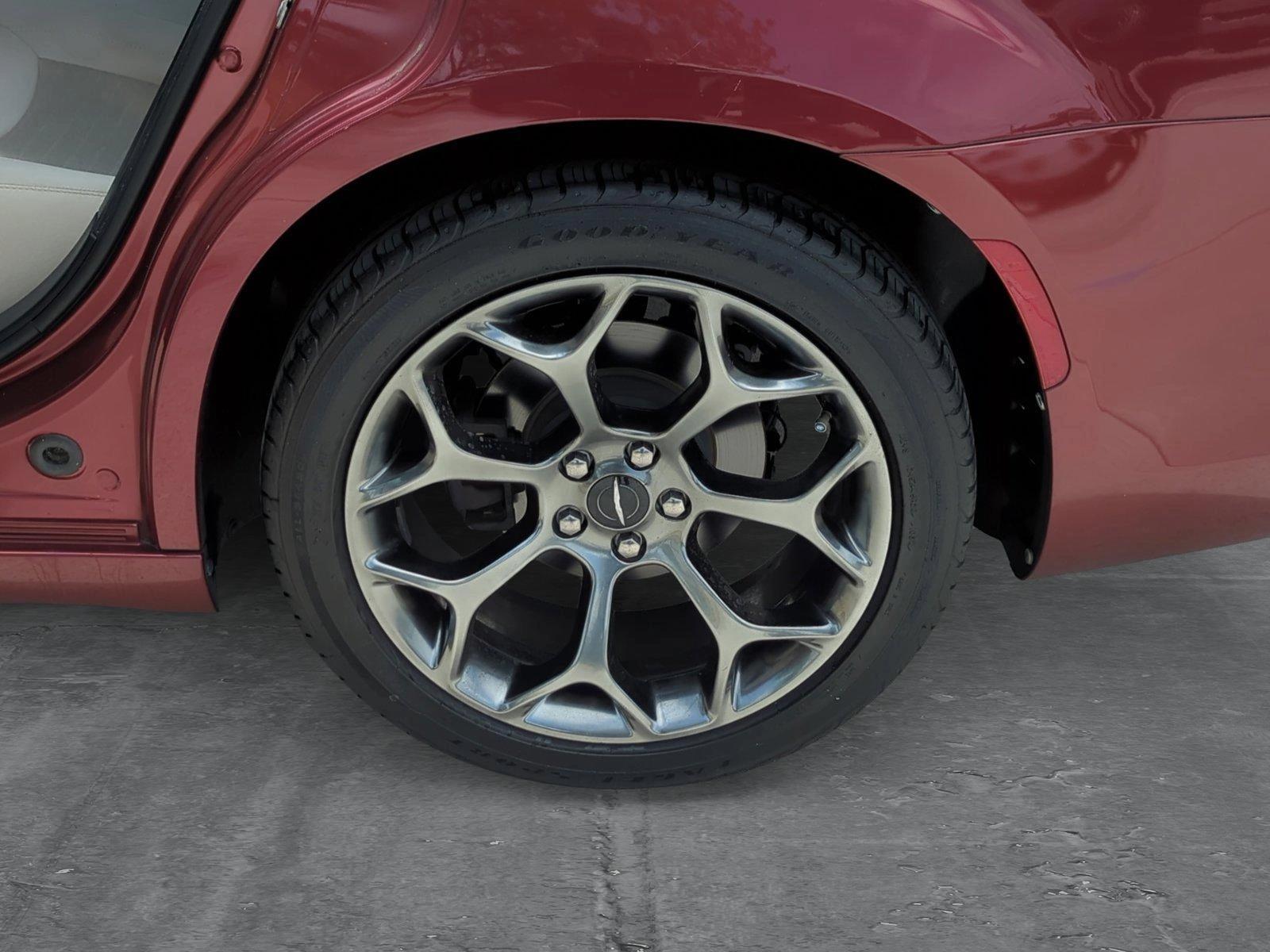 2018 Chrysler 300 Vehicle Photo in Pembroke Pines, FL 33027