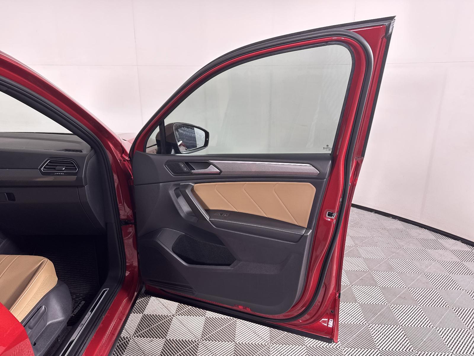 2024 Volkswagen Tiguan Vehicle Photo in Georgetown, TX 78626