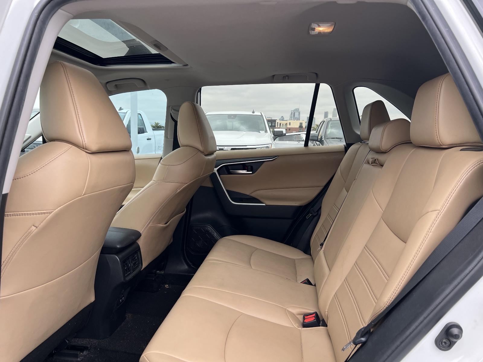 2021 Toyota RAV4 Vehicle Photo in LOS ANGELES, CA 90007-3794