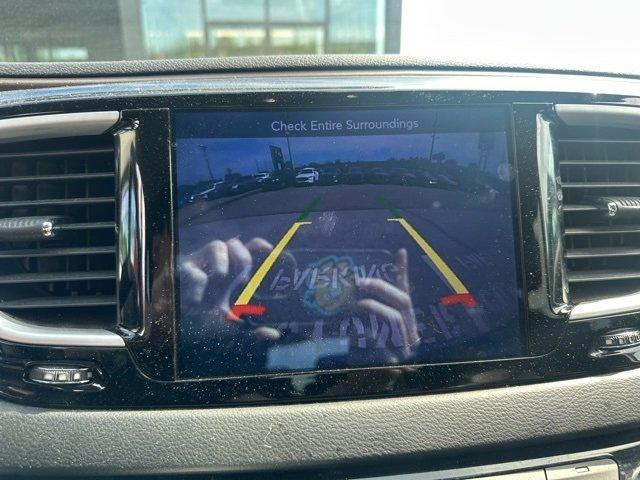 2017 Chrysler Pacifica Vehicle Photo in Trevose, PA 19053