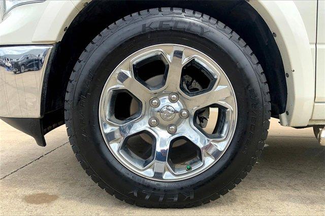 2017 Ram 1500 Vehicle Photo in TOPEKA, KS 66609-0000