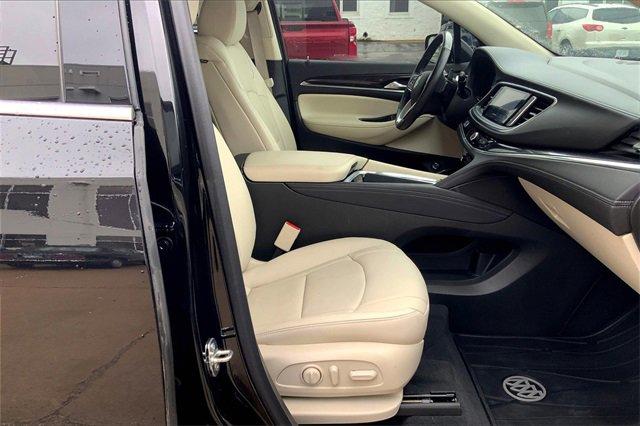 2023 Buick Enclave Vehicle Photo in TOPEKA, KS 66609-0000